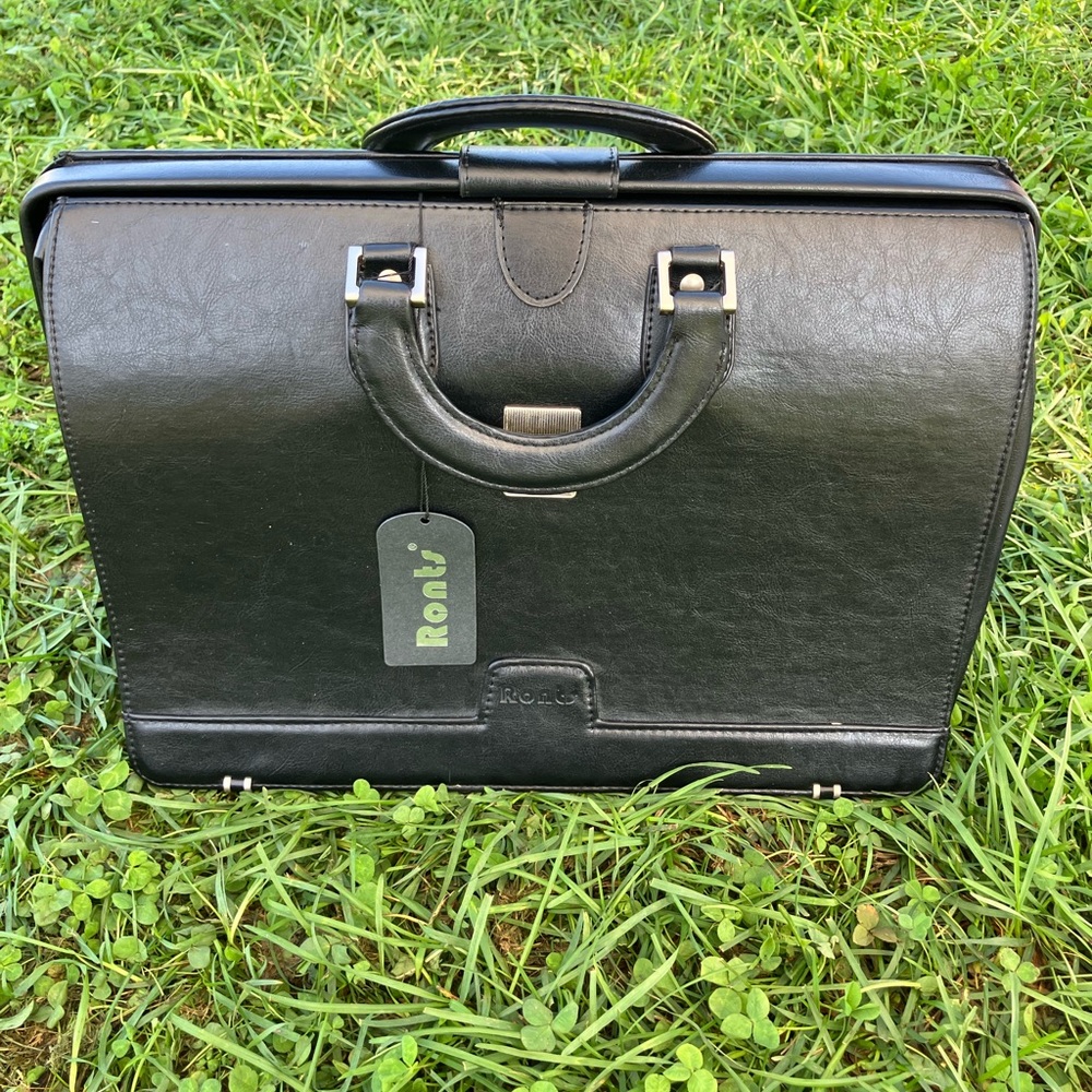 Vintage Leather Briefcase with key and lock